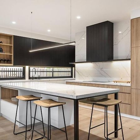 Kirks On Park - Brand New Luxury Home, Great Location Sorrento Exteriör bild