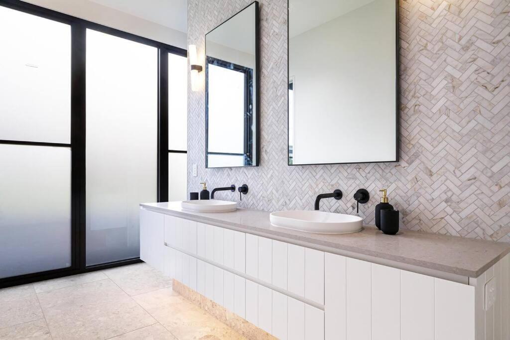Kirks On Park - Brand New Luxury Home, Great Location Sorrento Exteriör bild